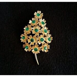 Vintage Christmas Tree Brooch Pin Green Rhinestone Flowers Gold Tone 2.5”